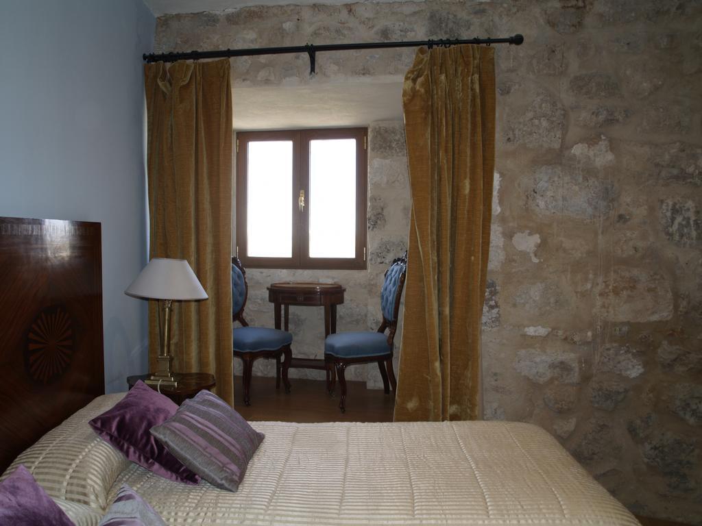 Residencia Real Del Castillo De Curiel Curiel de Duero المظهر الخارجي الصورة